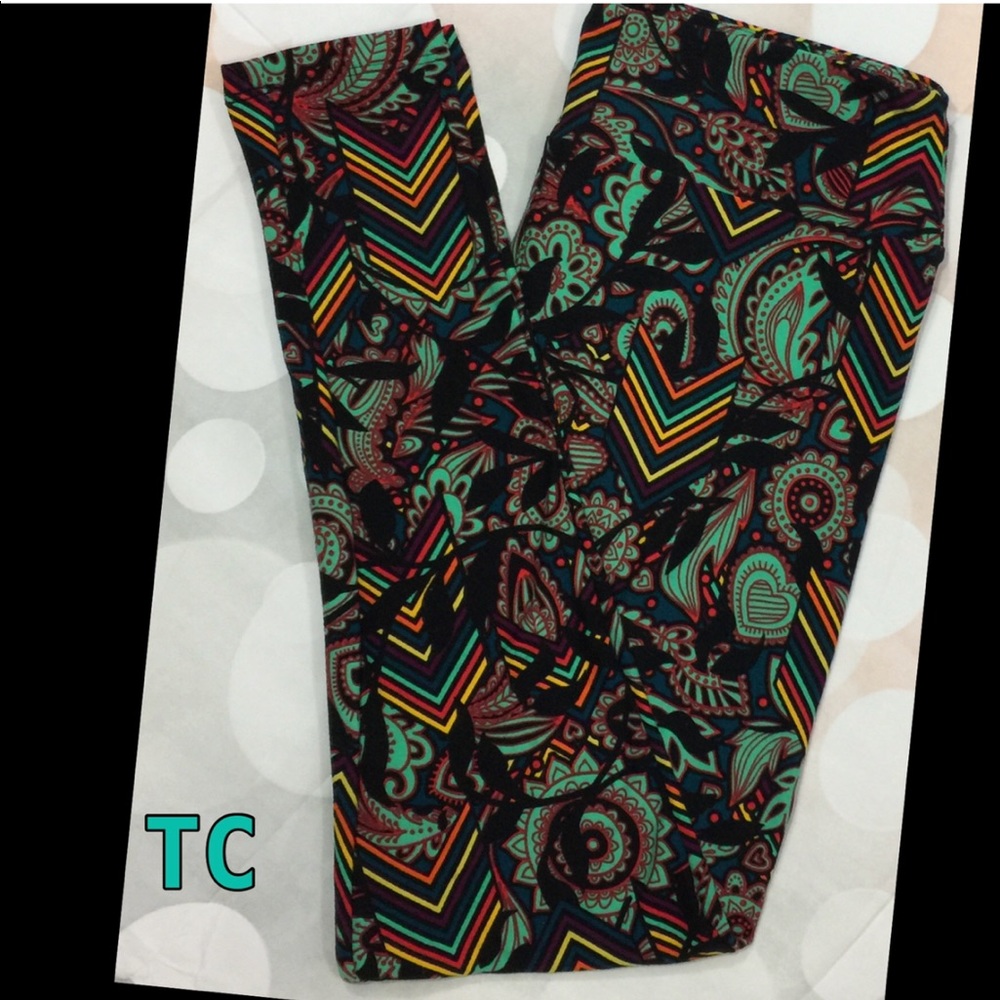 🆕 “Buttery” Soft LuLaRoe OneSize Leggings